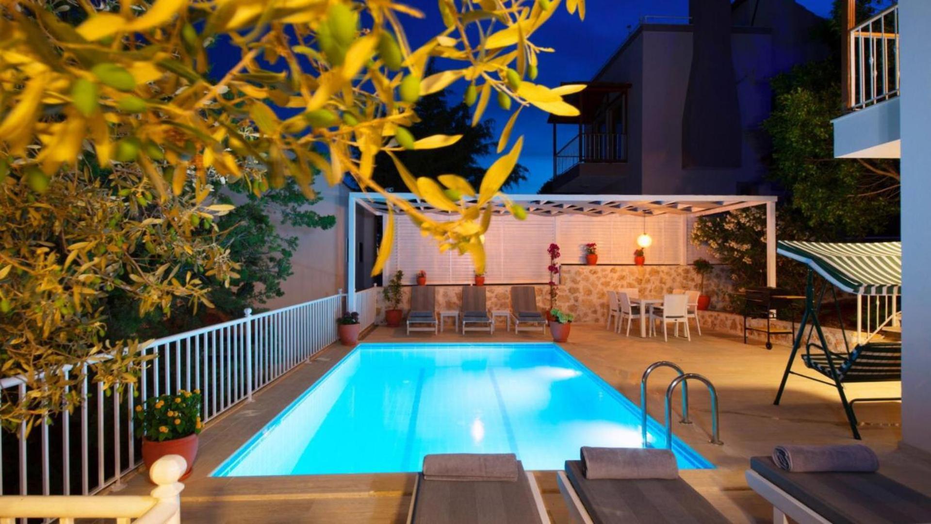3 Bedroom - 6156 Villa